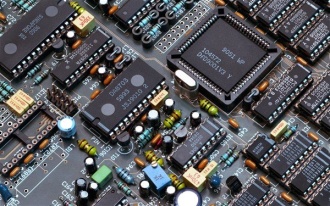Từ AI Đến IoT: Công Nghệ Mạch Điện Tử Thúc...